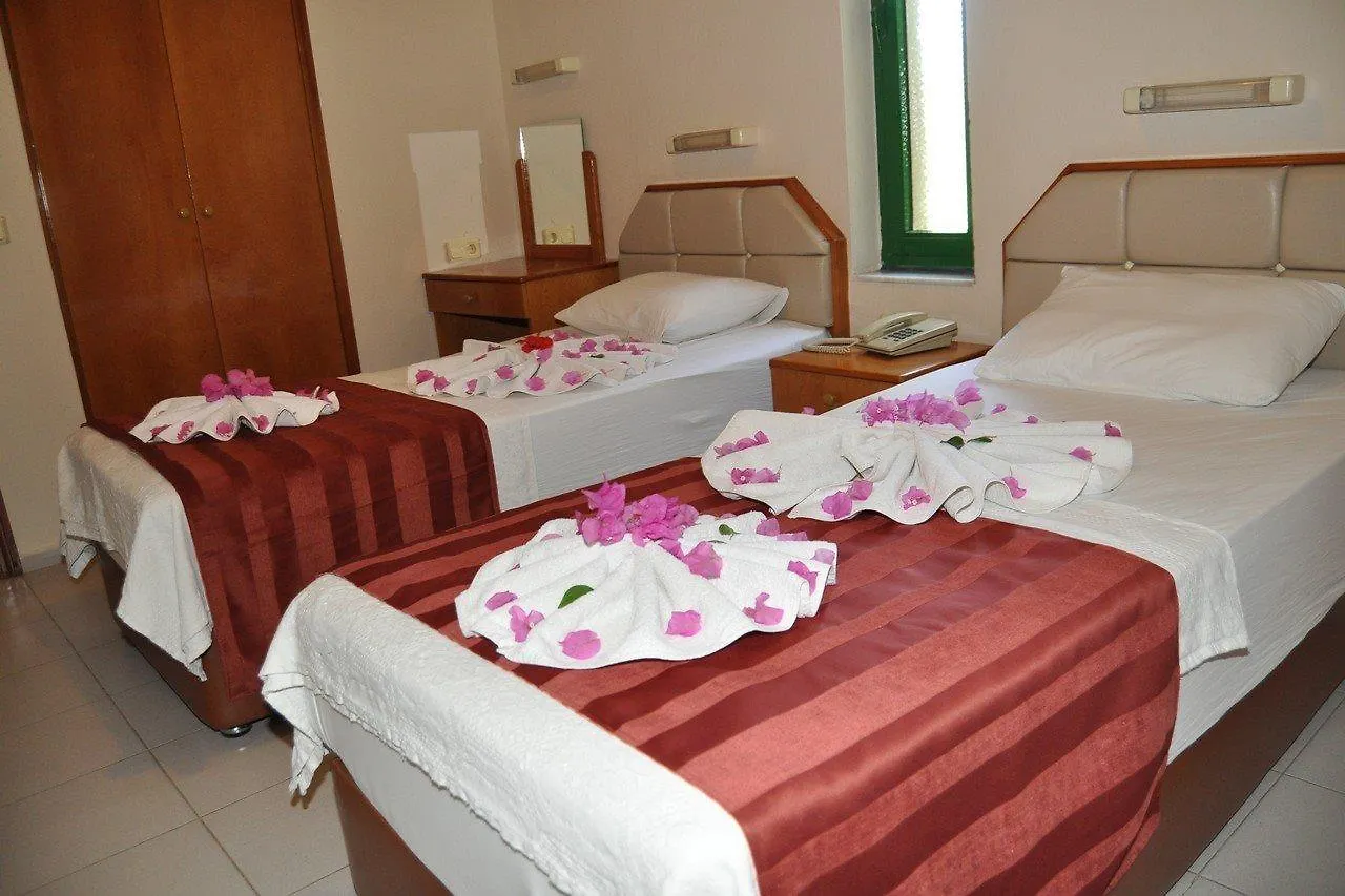 Hibiscus Garden Apart Armutalan Hotel