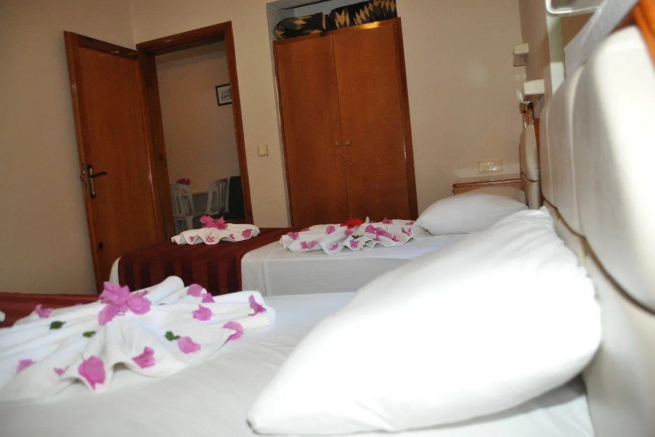 Hotel Hibiscus Garden Apart Armutalan